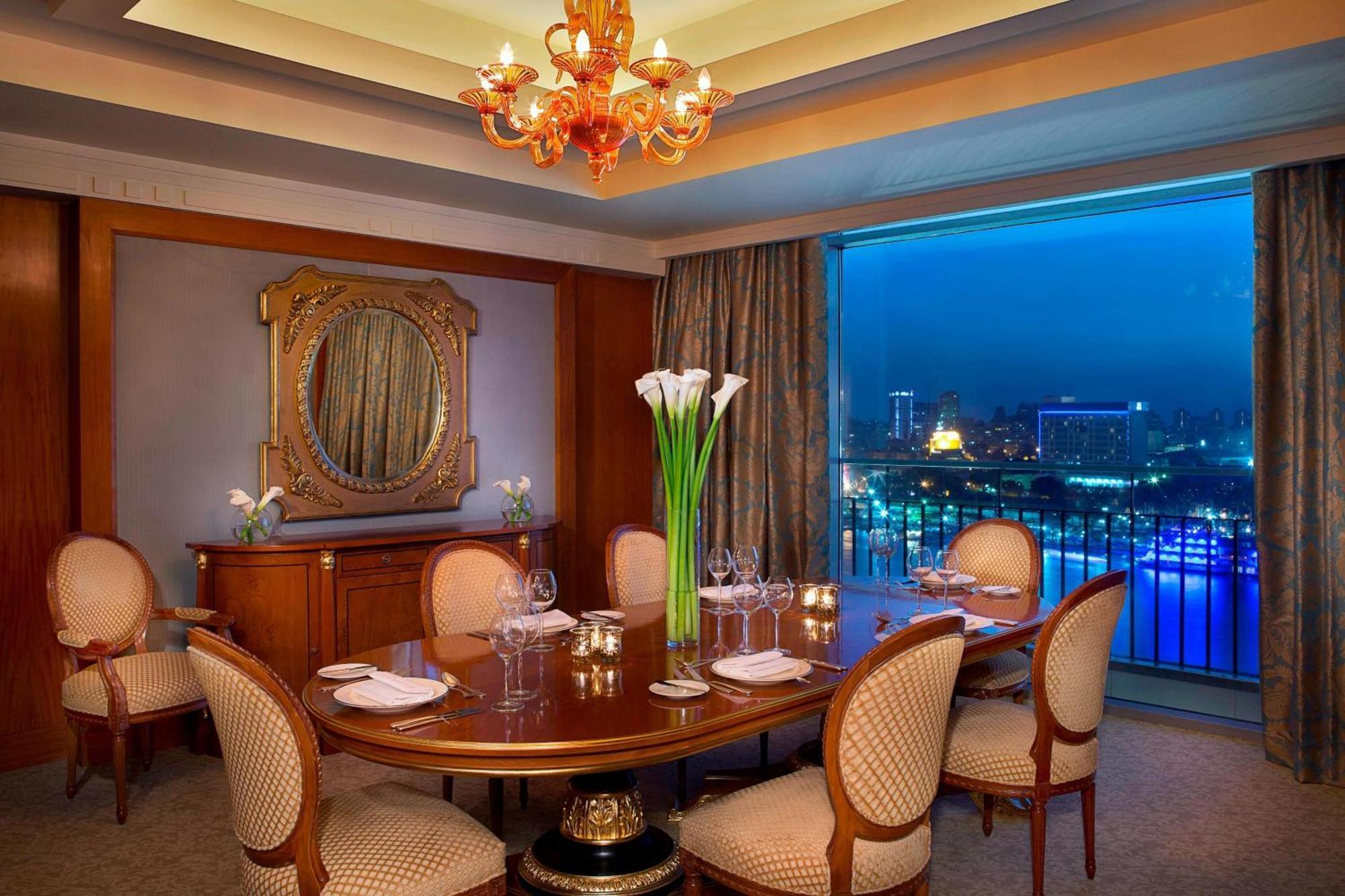 The Nile Ritz-carlton, Hotel 5*