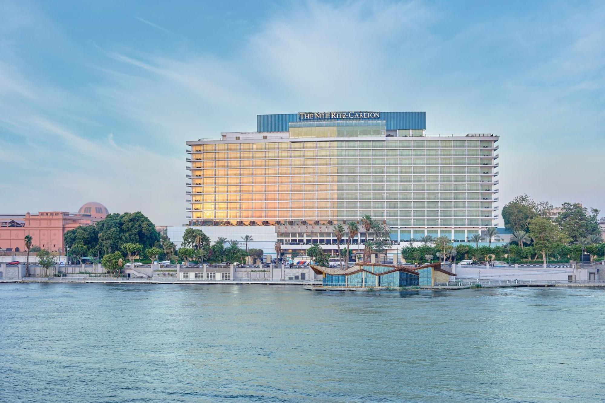 The Nile Ritz-carlton, Hotel